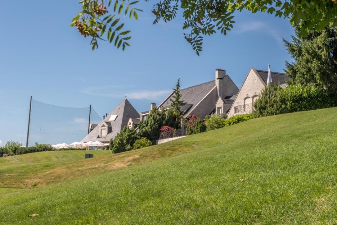 ホテル Golf De La Gruyere Pont-la-Ville エクステリア 写真